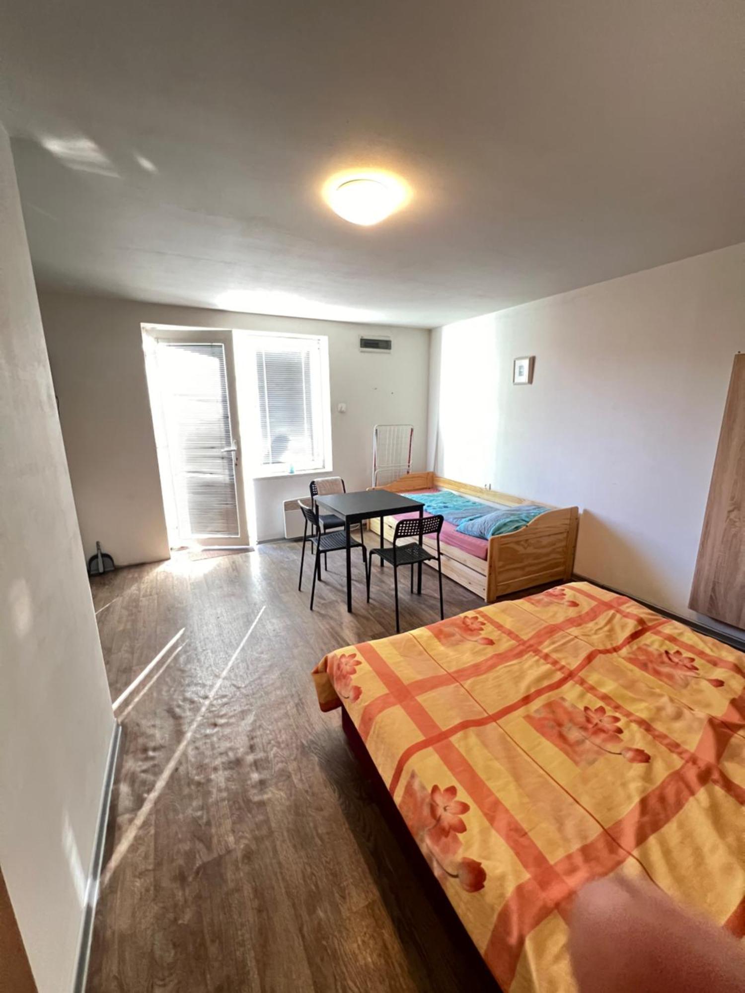 Ubytovani Sykora Apartments Velky Meder Luaran gambar