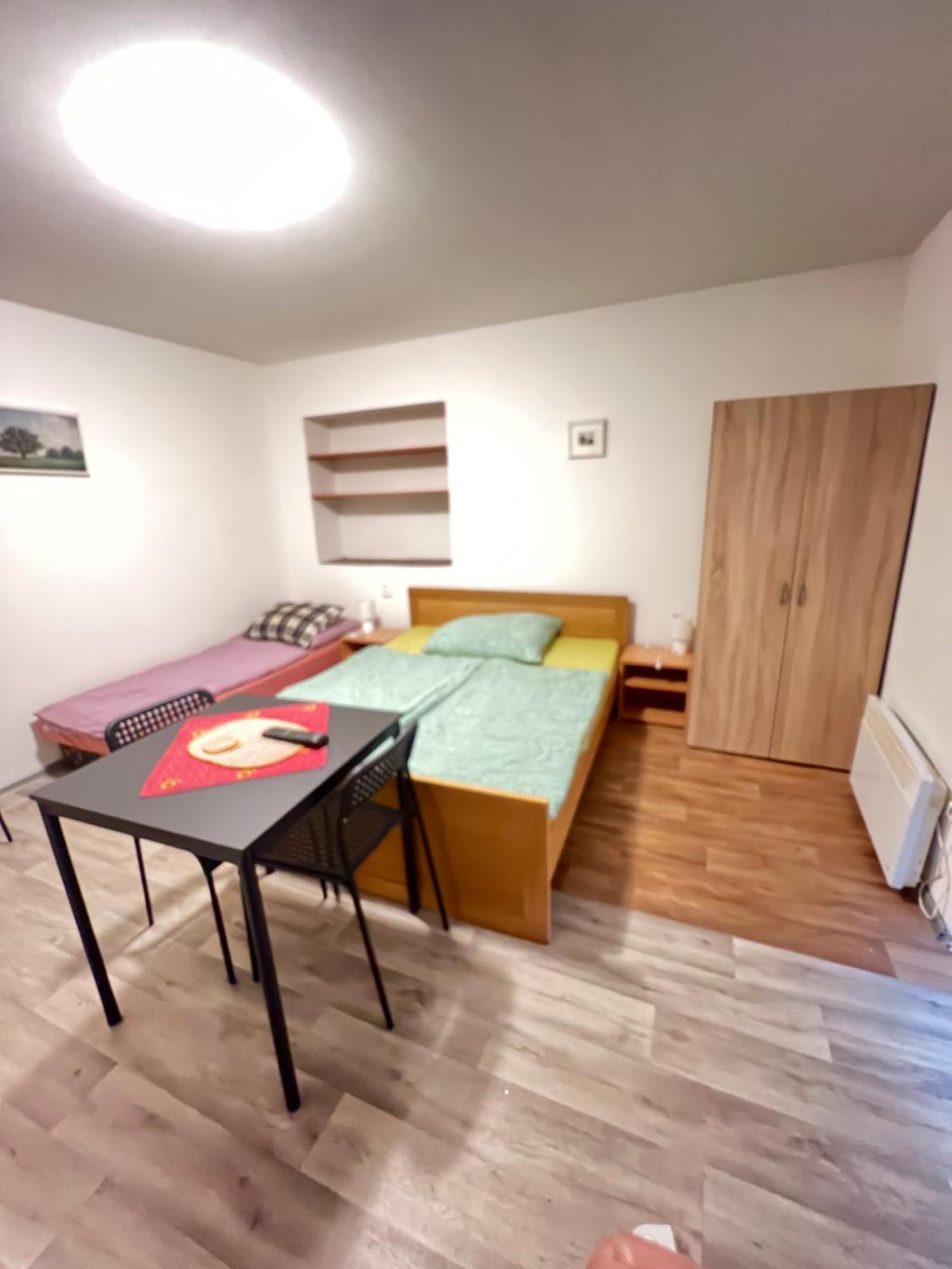 Ubytovani Sykora Apartments Velky Meder Luaran gambar