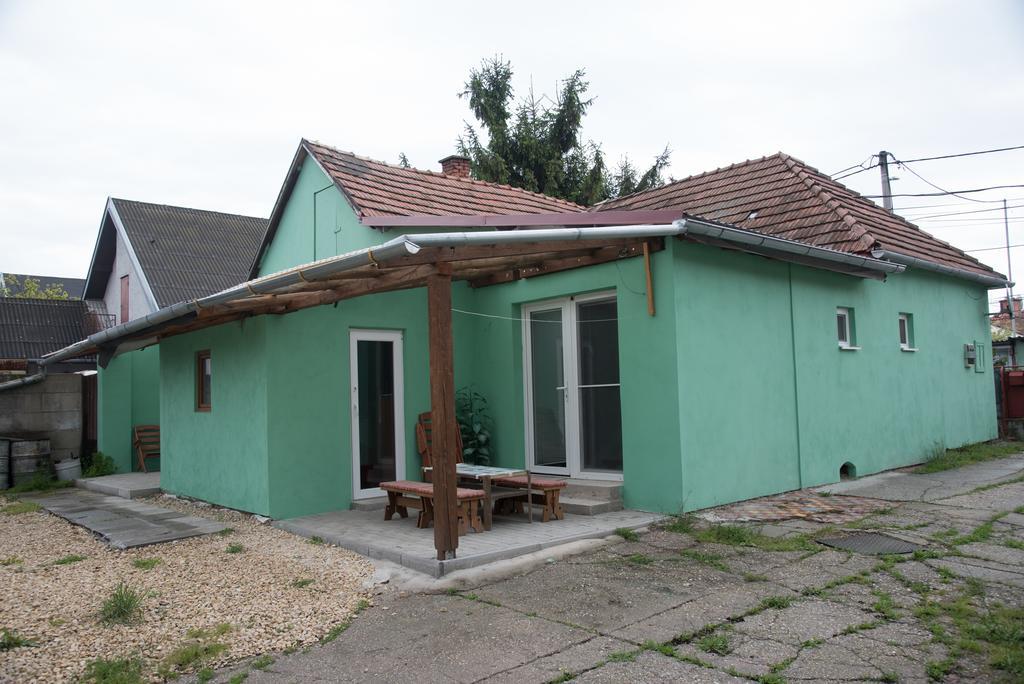 Ubytovani Sykora Apartments Velky Meder Luaran gambar