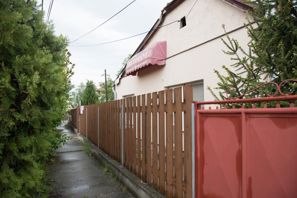Ubytovani Sykora Apartments Velky Meder Luaran gambar