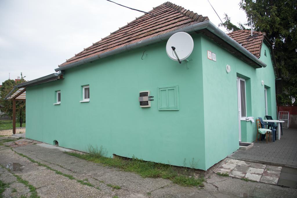Ubytovani Sykora Apartments Velky Meder Luaran gambar
