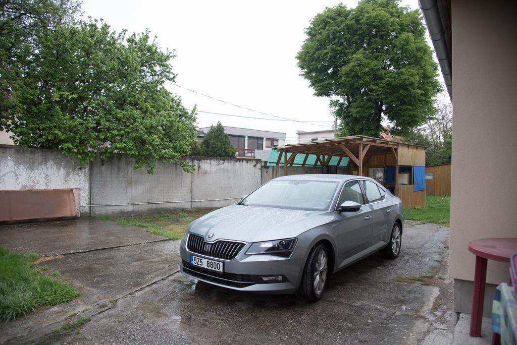 Ubytovani Sykora Apartments Velky Meder Luaran gambar
